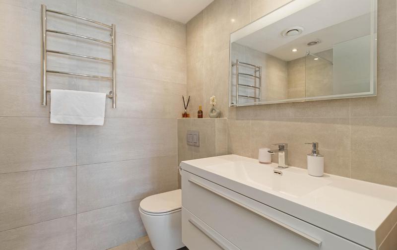 To Let 3 Bedroom Property for Rent in Dolphin Beach Western Cape